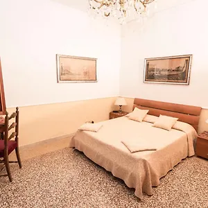  Appartement Alla Fenice Italie